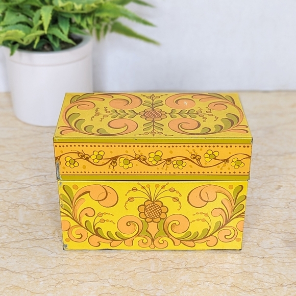 Avon Other - Vintage Avon Metal Recipe Box